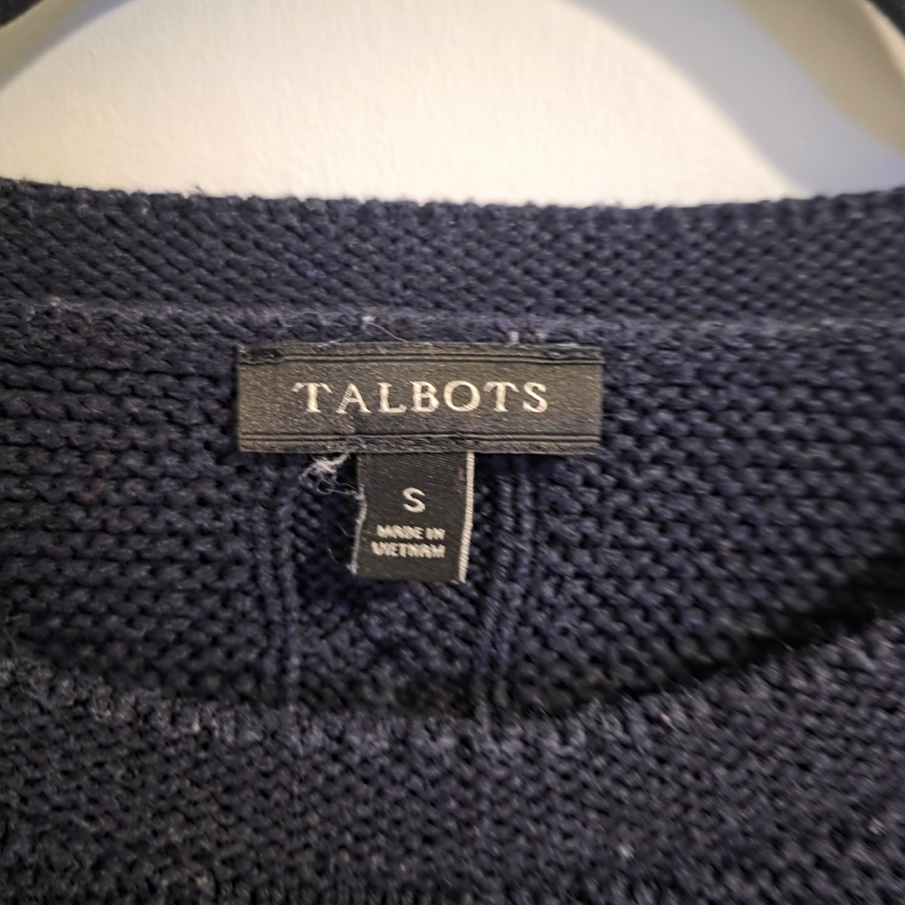 Tablots - Women's  Gray, and off White Cable Knit Sweater - small - Picture 3 of 9